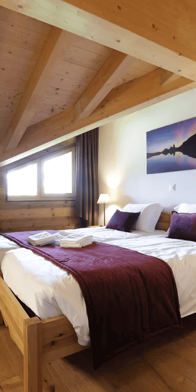 0ddd4f_7e5cc2fbca8244ee873104b8c851cc4cmv2 purple bedroom