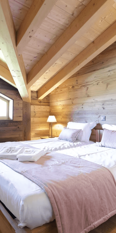 0ddd4f_aa5481dc37604bc5a2c021e76e9e63c7~mv2 pink bedroom