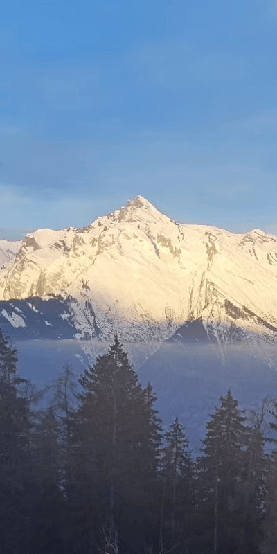 zgutkqwsku3ycy1hc3za Mountains view